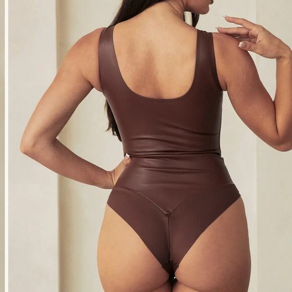 PINSY Vegan Leather High Neck Shapewear Bodysuit NWT in XL - Picture 7 of 7